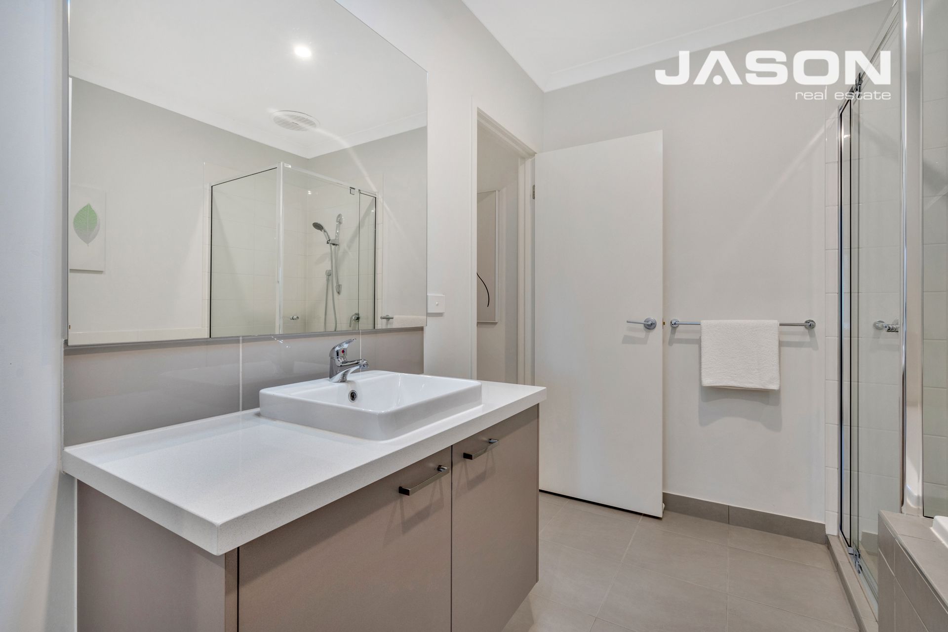 8 Coldfall Way, Mickleham Jason Real Estate