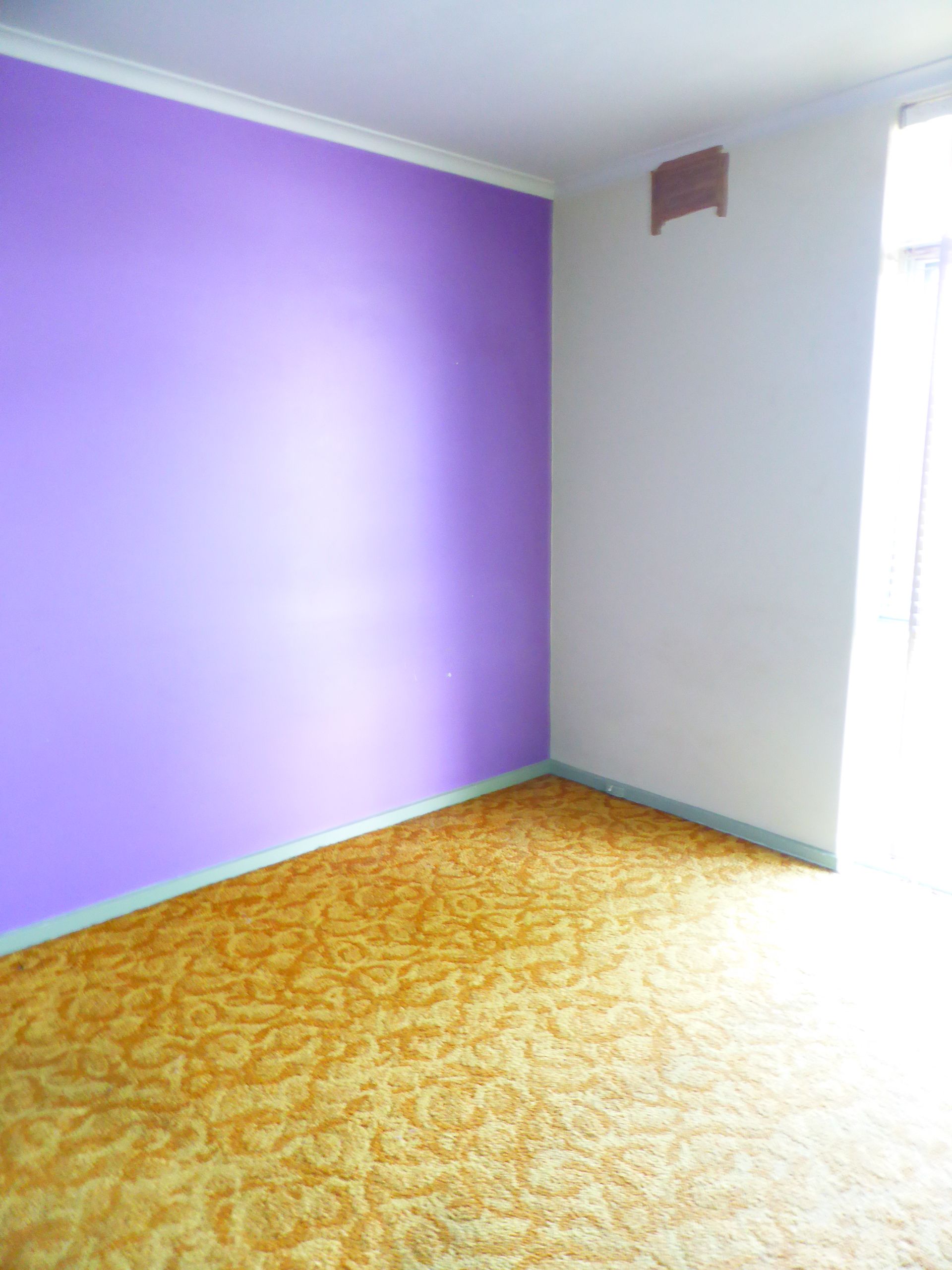 One Bedroom A Stone Throw Away From Amenities!