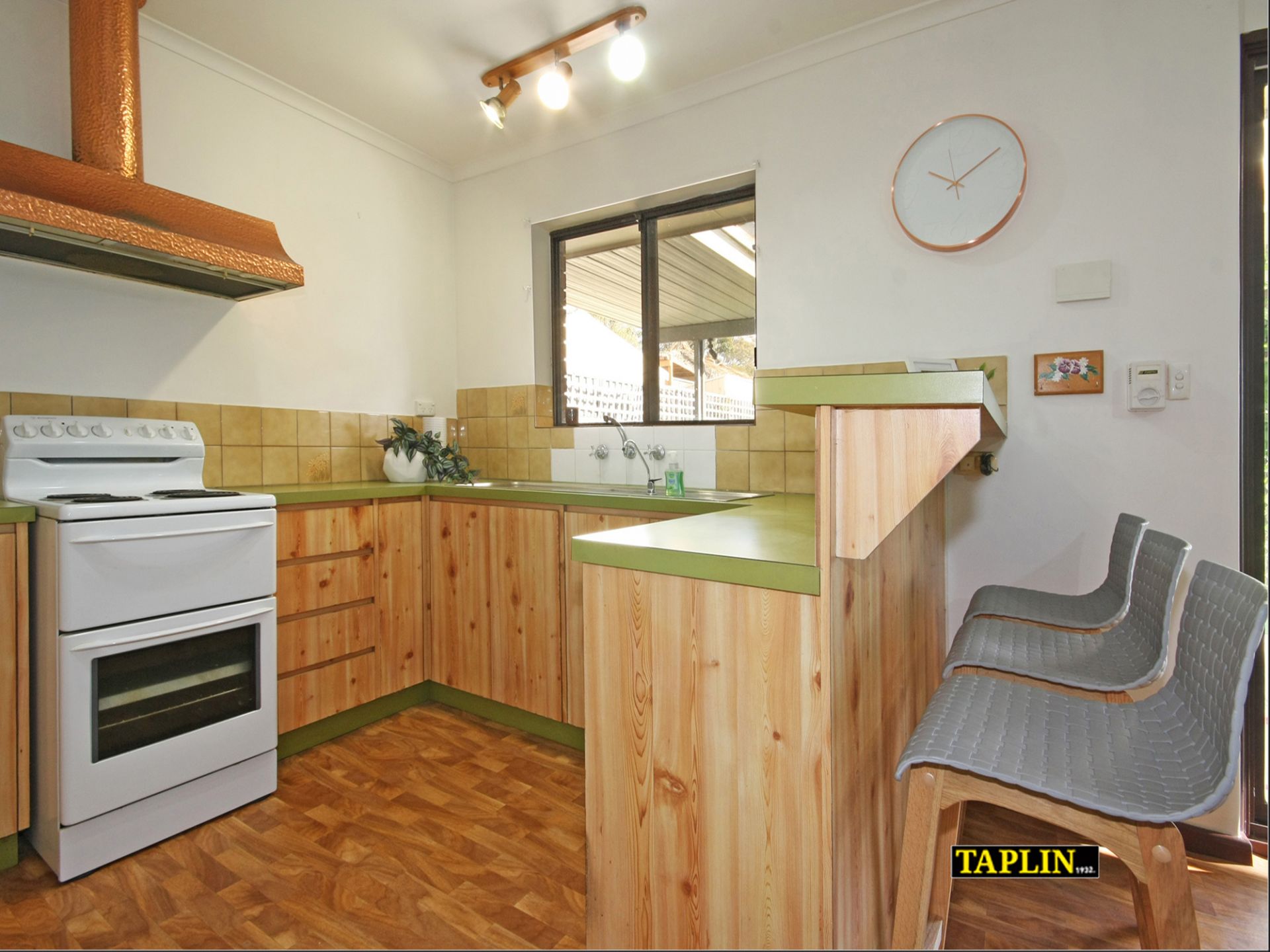 3 Brook Drive, Aberfoyle Park Taplin Real Estate