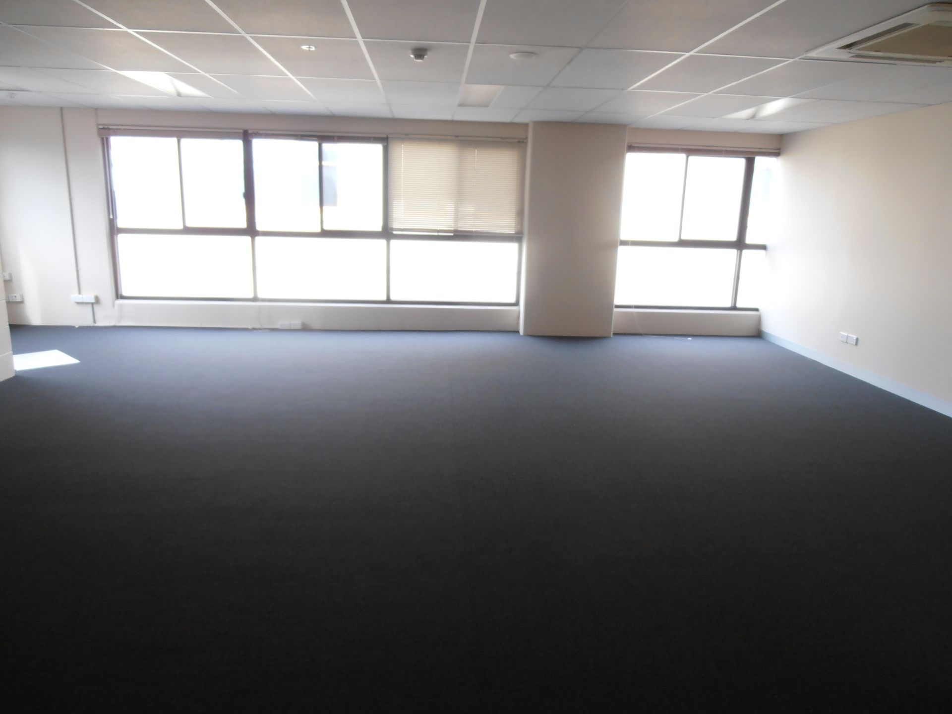 OFFICE SPACE IN PRIME LOCATION