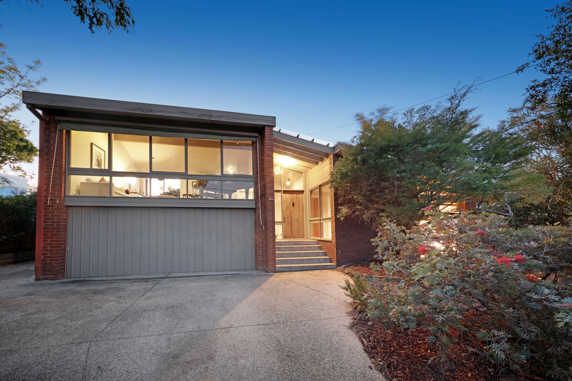 5 Kingswood Avenue, Mount Waverley OBrien Real Estate