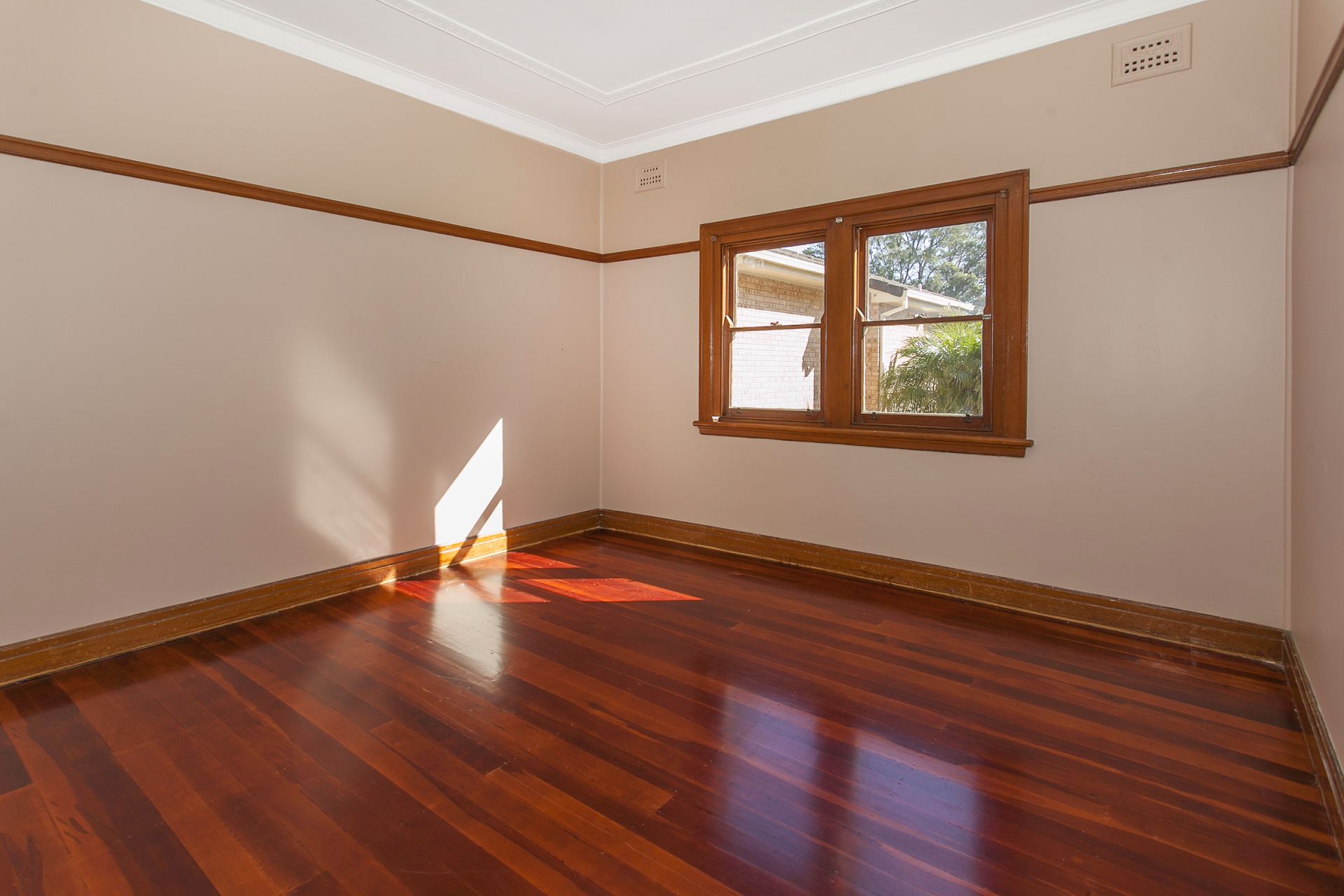 Real Estate For Lease 40 Spring Street Mount Keira , NSW