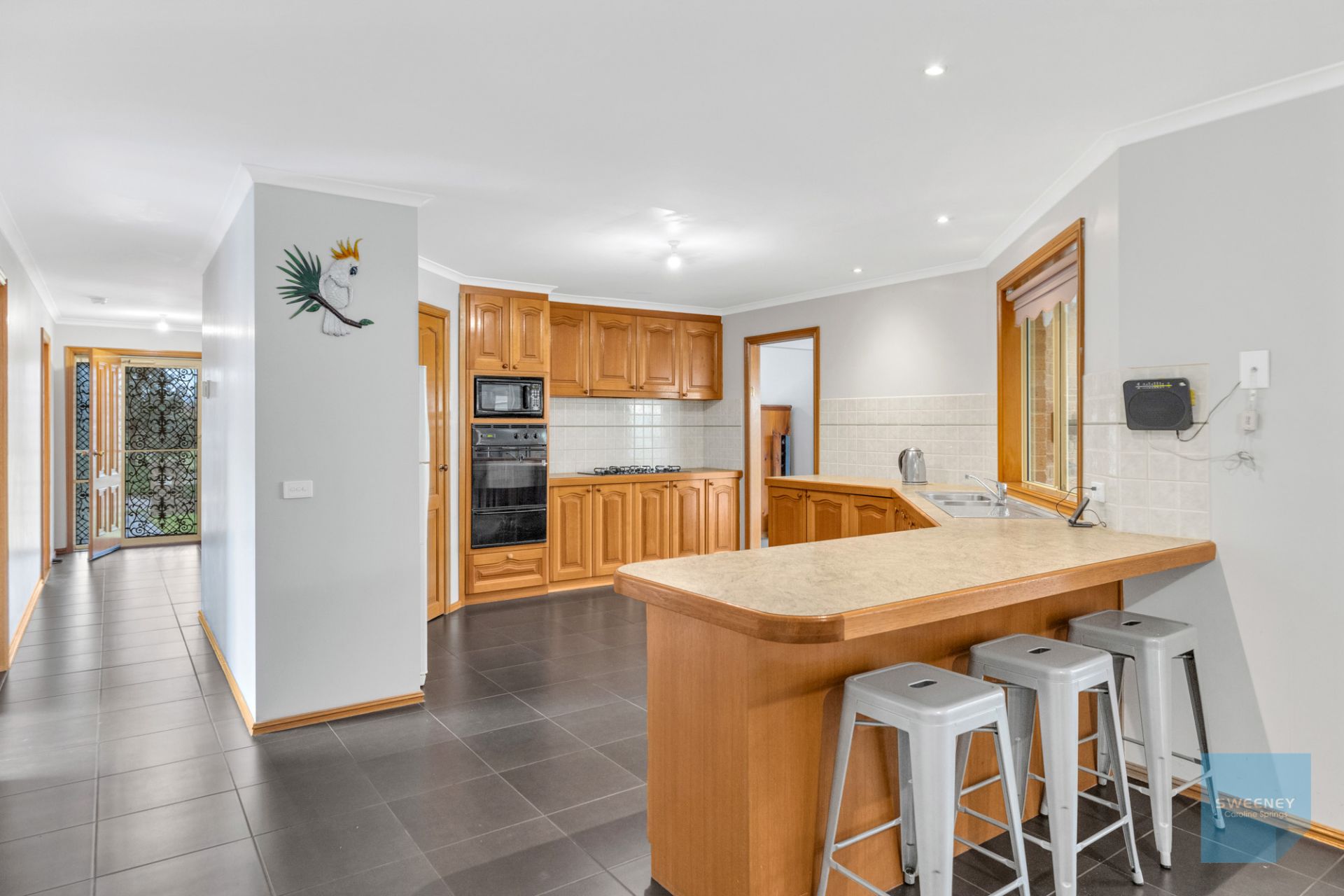 28 Wood Grove, Burnside - Thumbnail 6