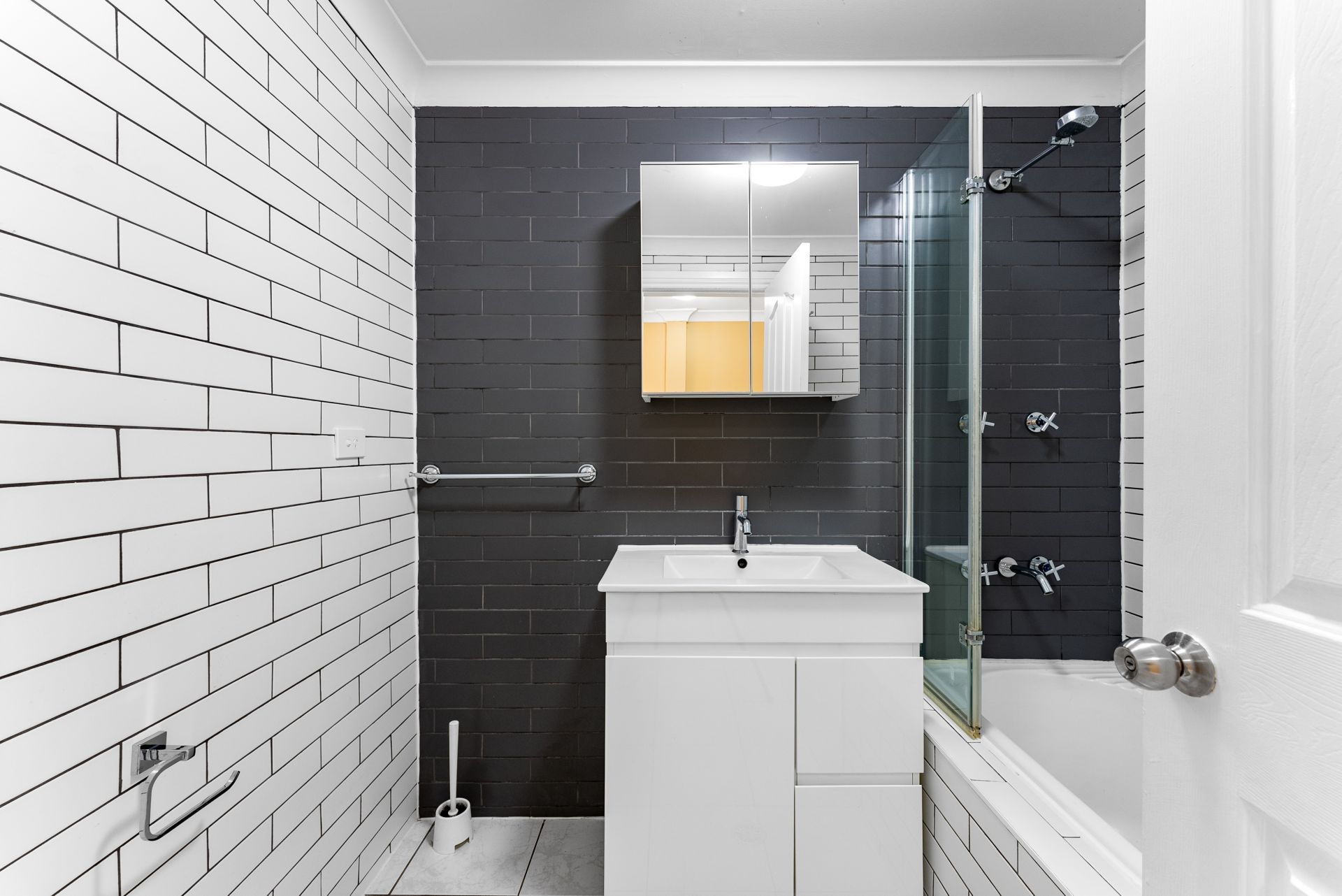 9 Gottenham Street, Glebe Garry White Real Estate