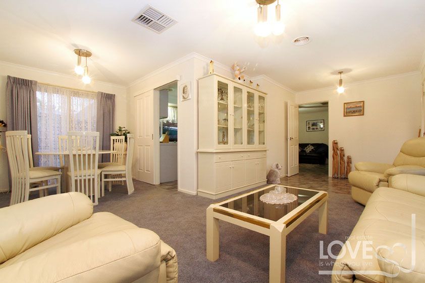 Location + Size = Amazing Family Living