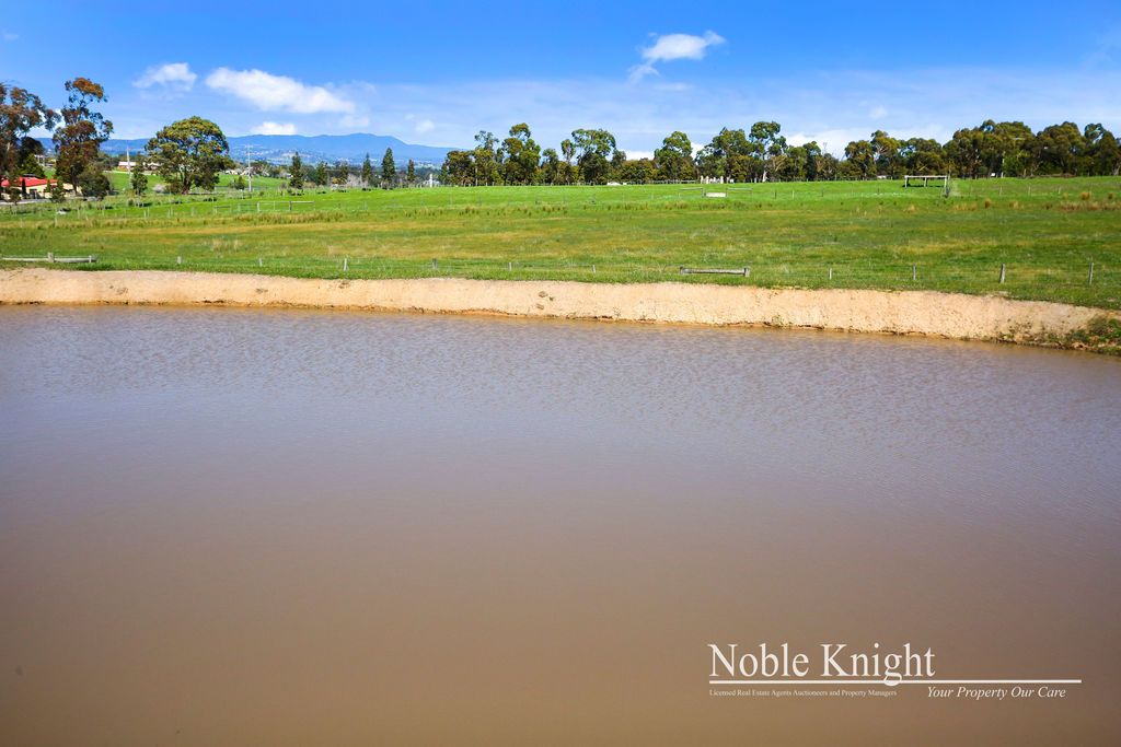 21 Steels Creek Road Yarra Glen