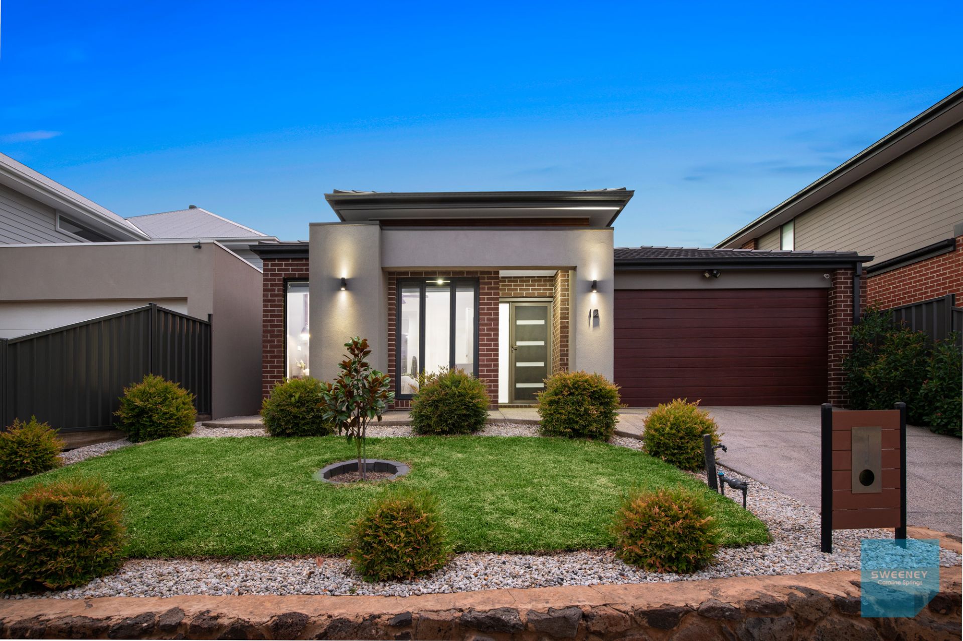 12 Zenith Court, Fraser Rise - Thumbnail 2