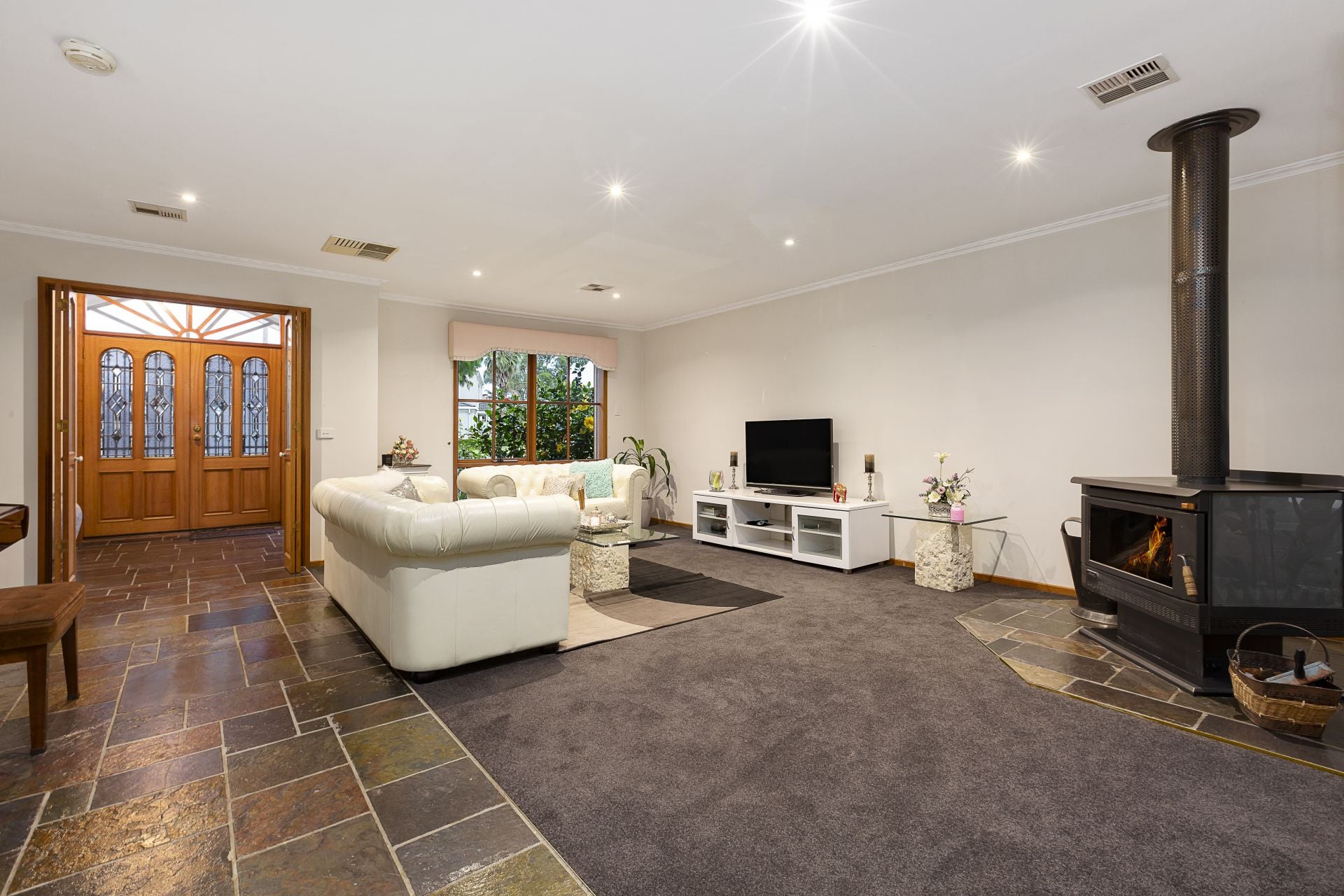 Desirable Discovery, Delightful Location