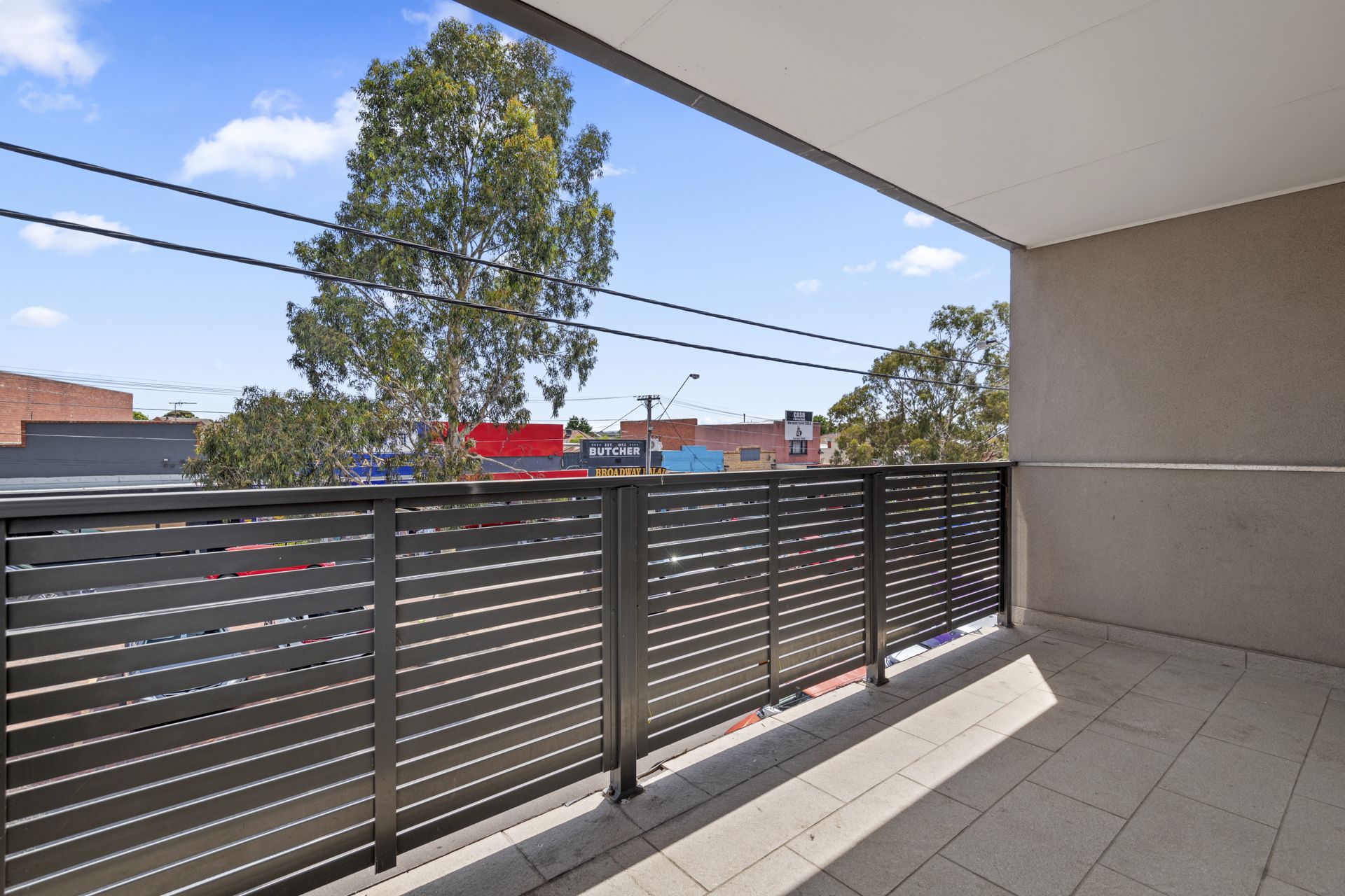AFFORDABLE START - 
STUDENT ACCOMODATION