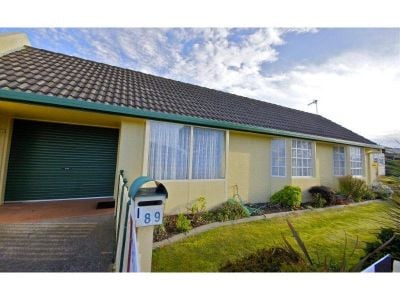 Unit 1/89 Parker Street, DEVONPORT, Devonport - Thumbnail 2