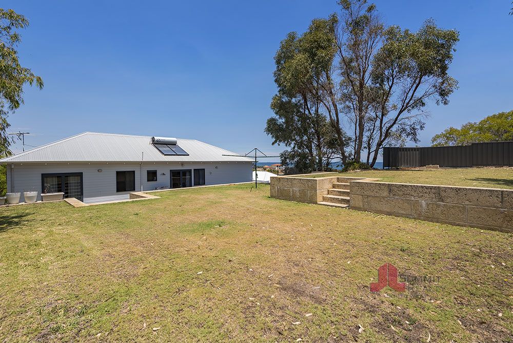 Real Estate For Sale 18 Carleen Avenue Binningup , WA