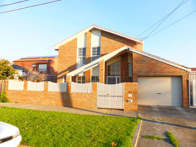 214 Clarendon Street, Thornbury