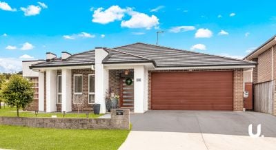 Colebee, 18 Burringoa Crescent