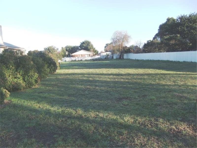 73 Adelaide Road MILLICENT SA, Millicent - Thumbnail 2