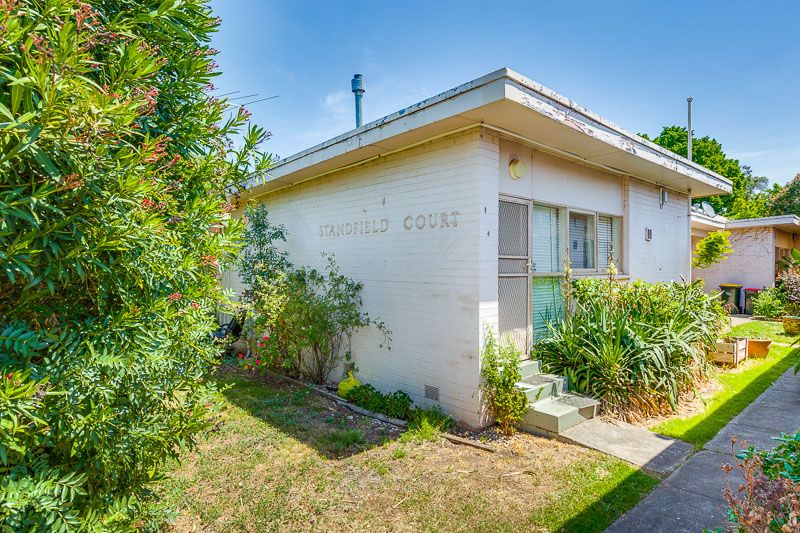 4/15 Stanfield Street, Bacchus Marsh - Thumbnail 2