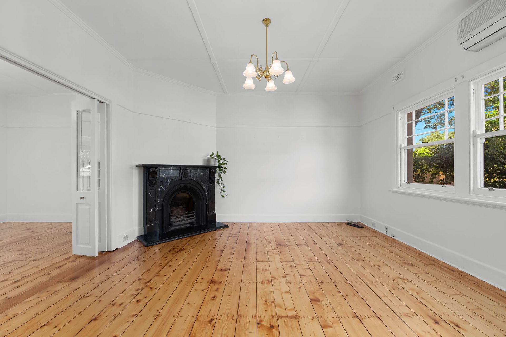 46 Beacon Road, Port Melbourne - Thumbnail 3