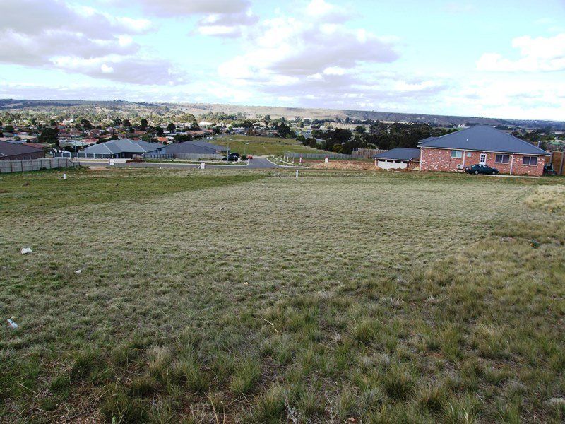 Meridie Way, Bacchus Marsh - Thumbnail 2