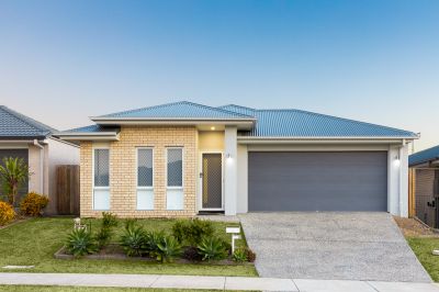 8 Mount Greville Way, Park Ridge