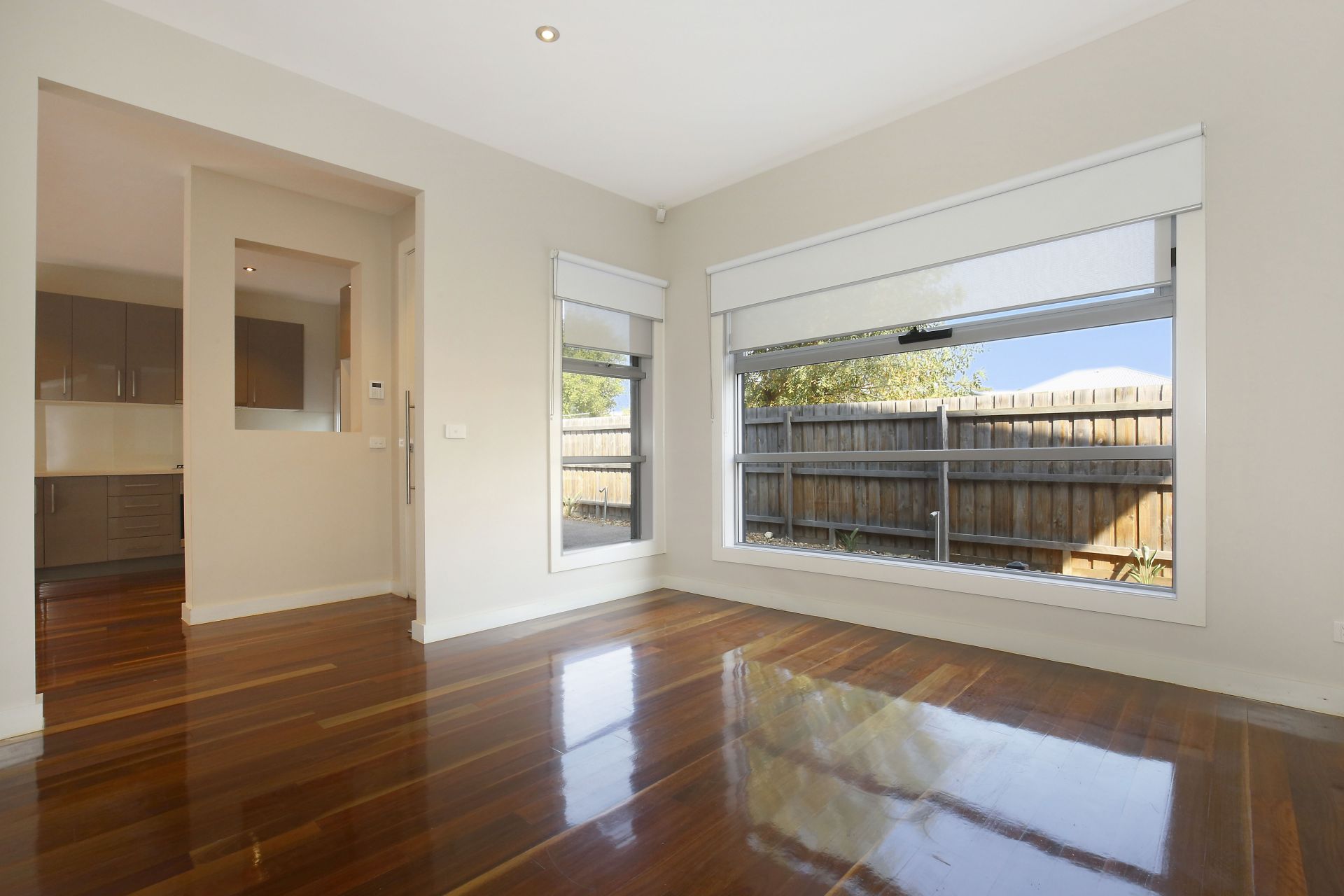 **Beautifully Presented 2 Bedroom Townhouse**