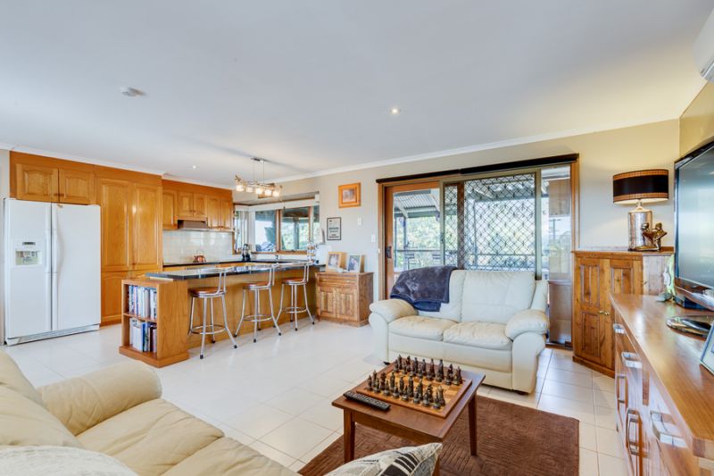 6 Robertsons Road, Bacchus Marsh - Thumbnail 8