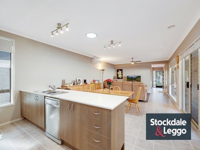 37 Harriers Street MERNDA, Mernda - Thumbnail 7