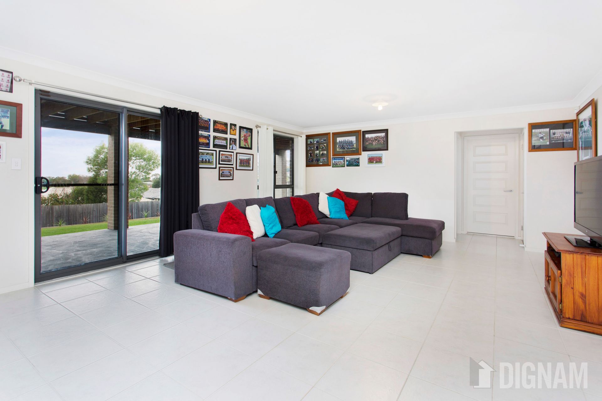 Sold property 1300000 for 83 Forestview Way Woonona , NSW 2517