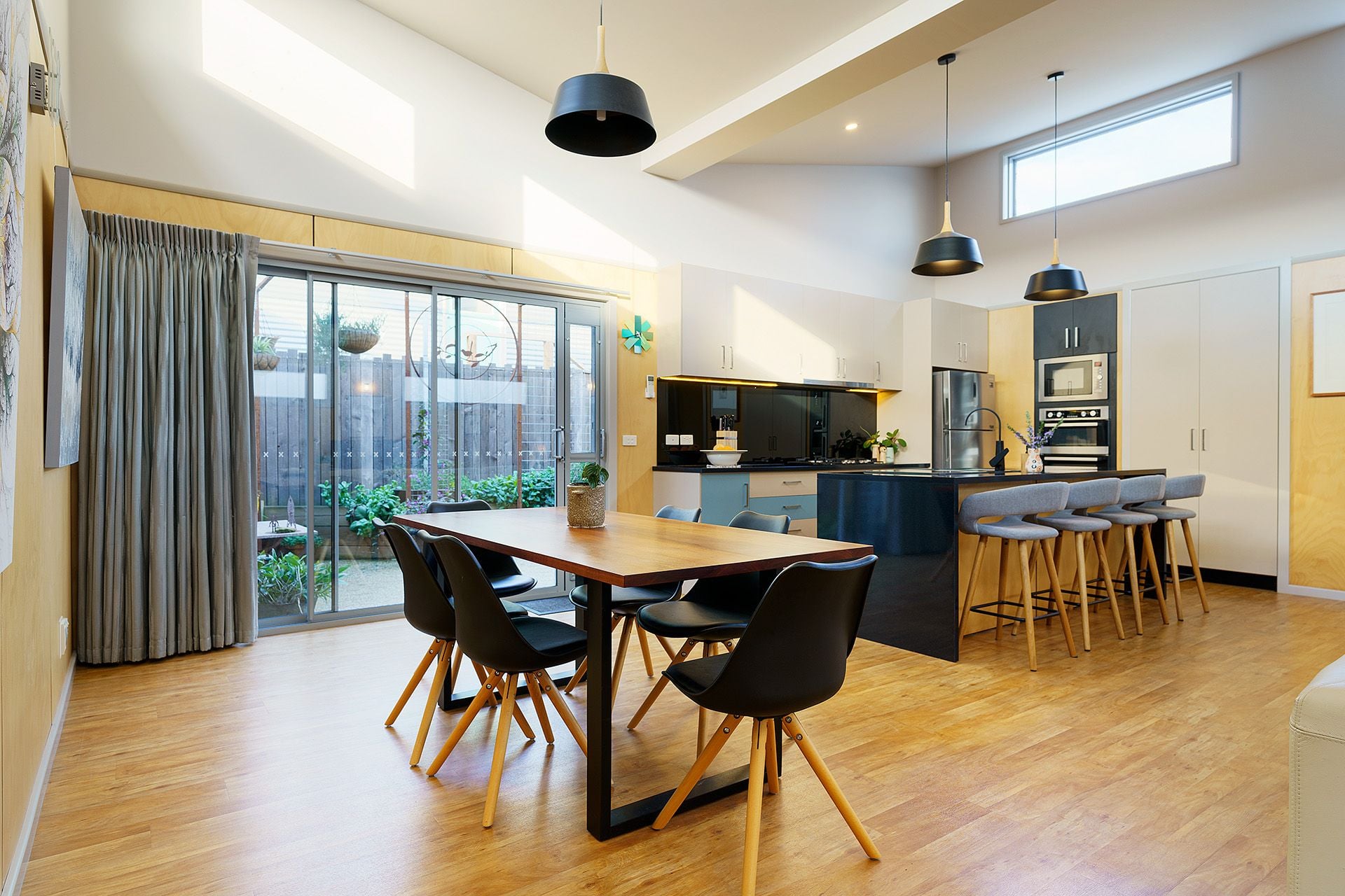 7 Roalies Place, Campbells Creek - Thumbnail 6