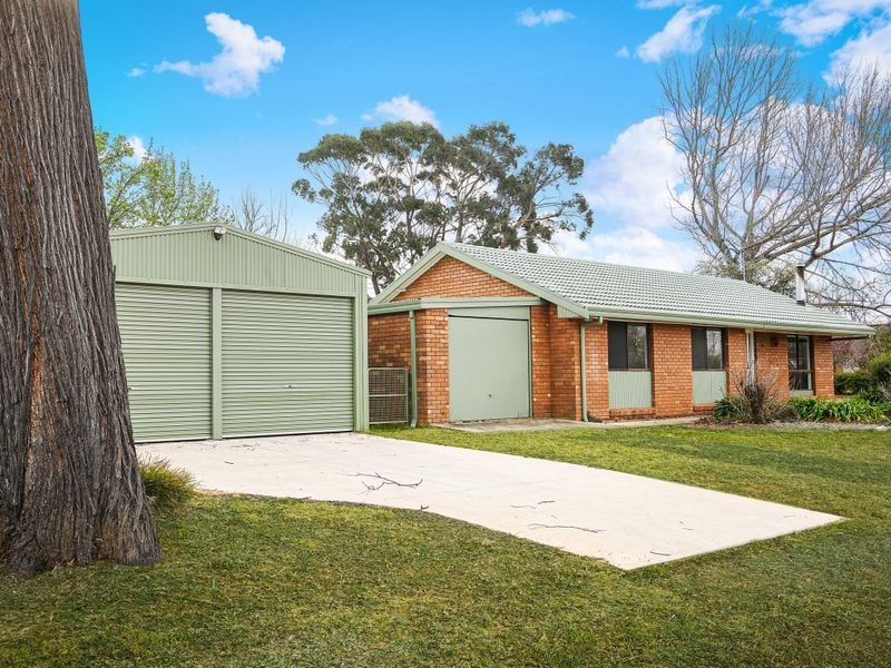 23 Balaclava Street, BALACLAVA NSW