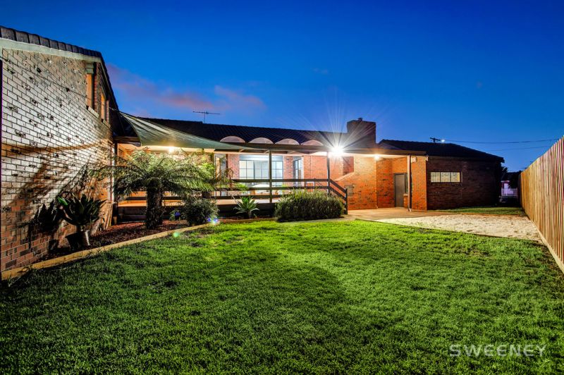 11 Eddison Close, Altona Meadows - Thumbnail 7