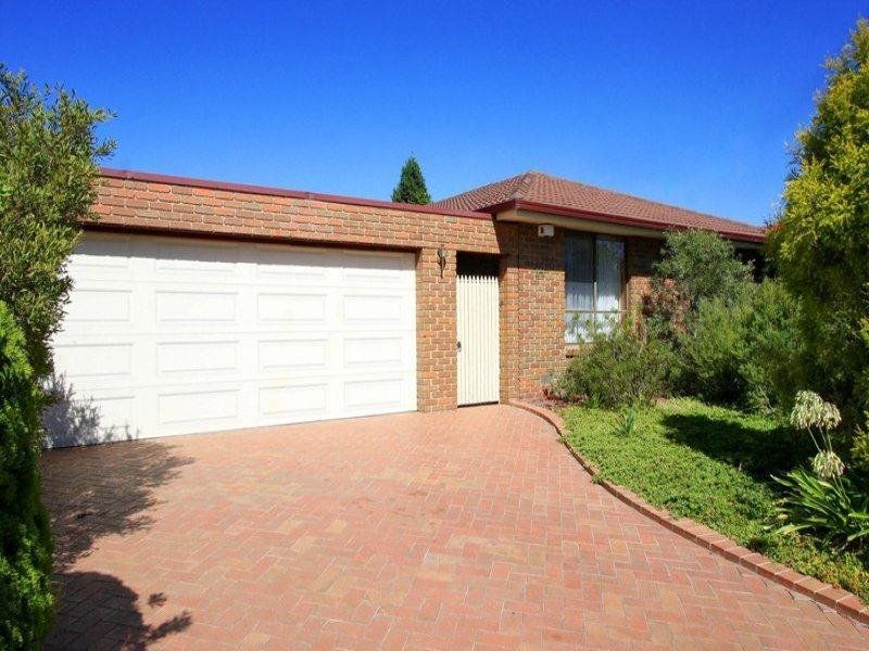 14 Stanton Place, Mill Park