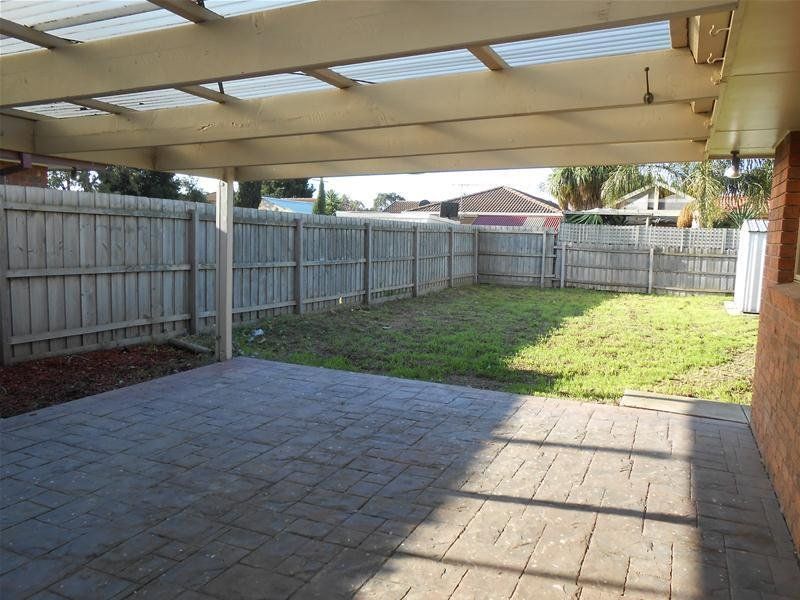 Picture Perfect Location... ***OPEN FOR INSPECTION TUESDAY 7TH MAY @ 4:30-4:45PM & SATURDAY 11TH MAY @ 10:50-11:00AM***