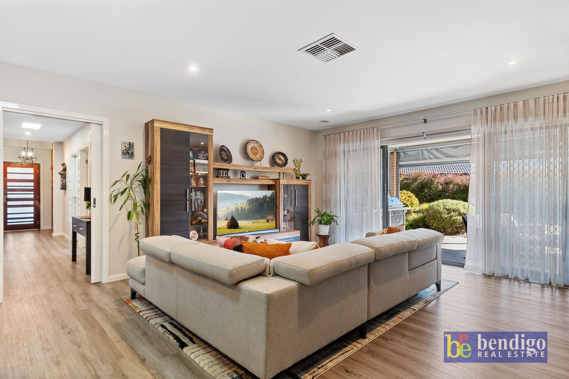 28 Aberdeen Drive, Junortoun Bendigo Real Estate