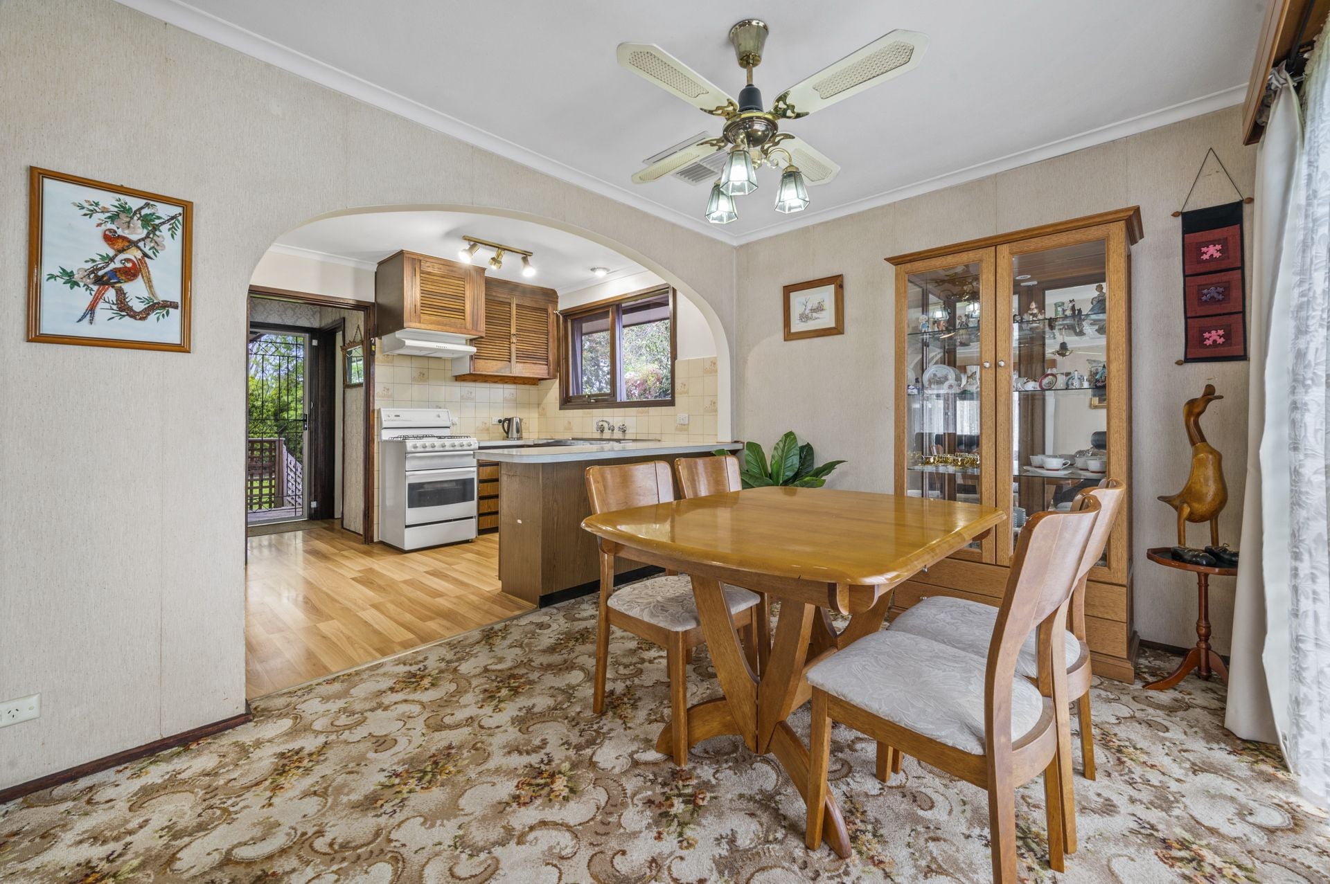 GREAT LOCATION - 4 BEDROOMS