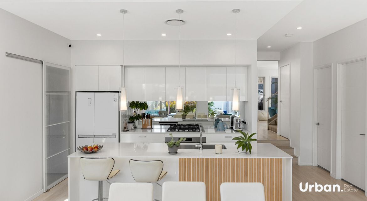 Colebee 42 Aspect Crescent