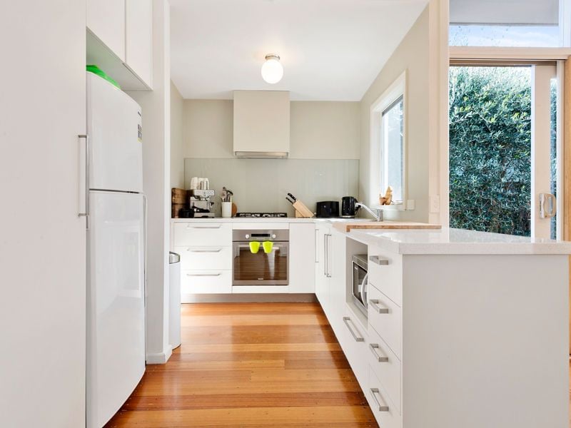 6 Murray Square, Apollo Bay - Thumbnail 4