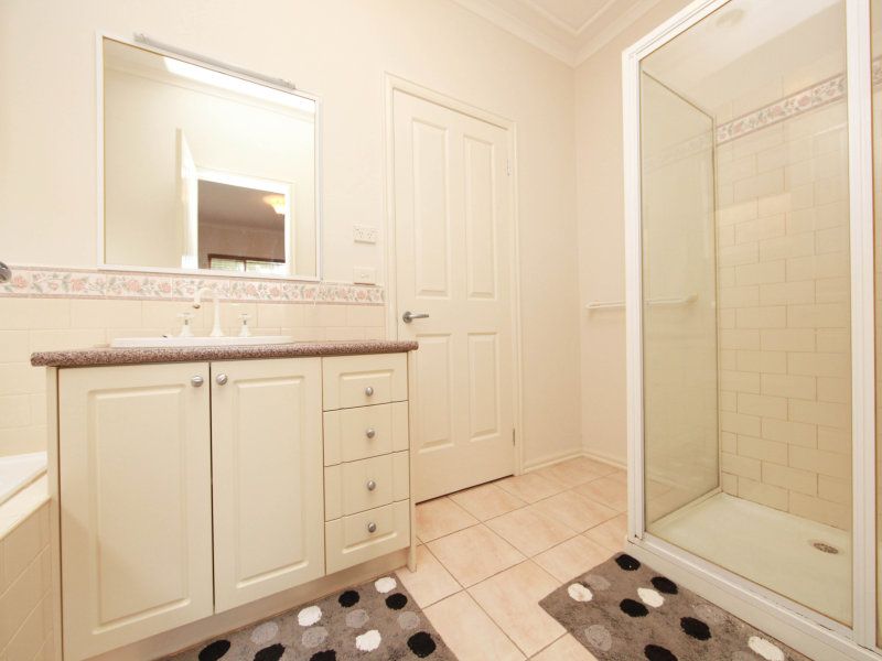 3 Decore Drive SOUTH MORANG, South Morang - Thumbnail 7
