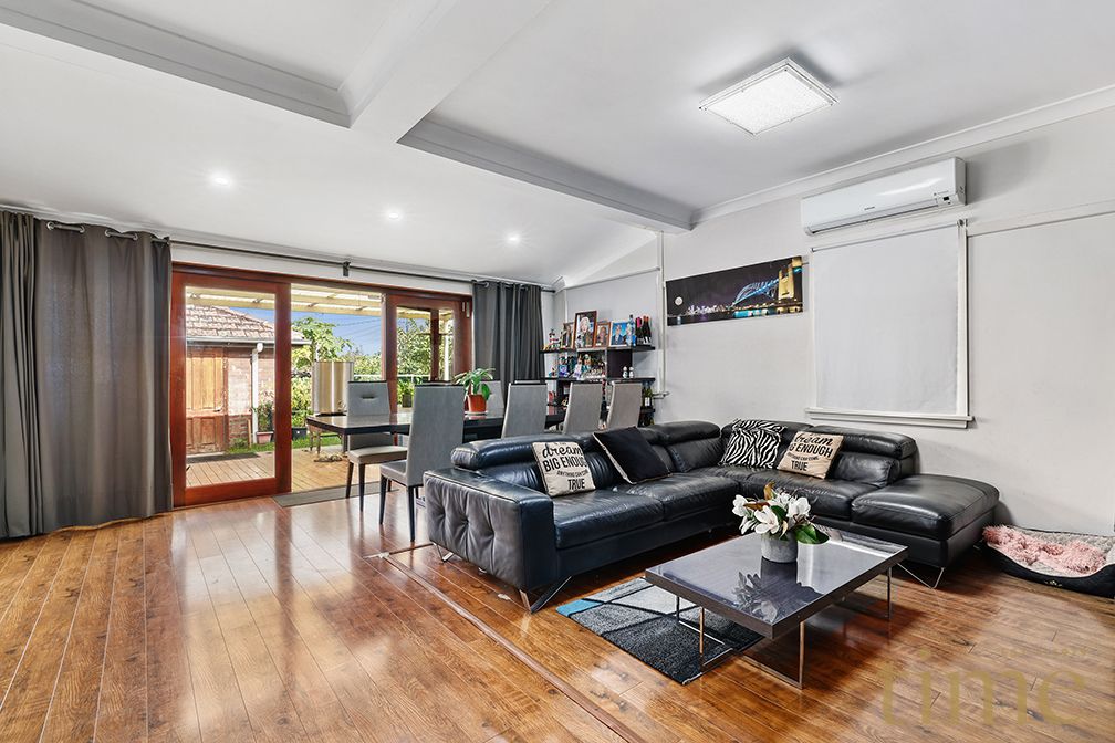 15 First Avenue, Rodd Point NSW