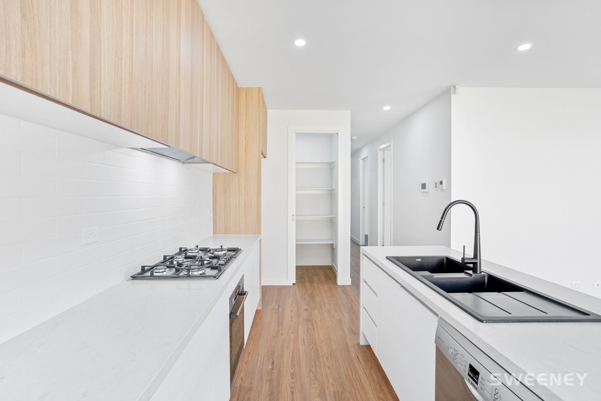 21 First Avenue, Altona North - Thumbnail 4