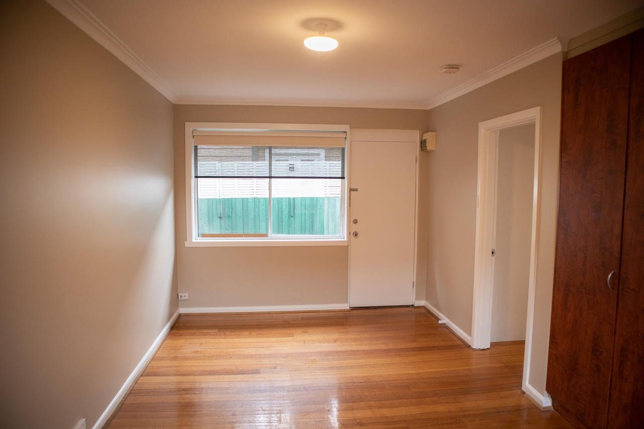 Unique Unit in Ideal Location
