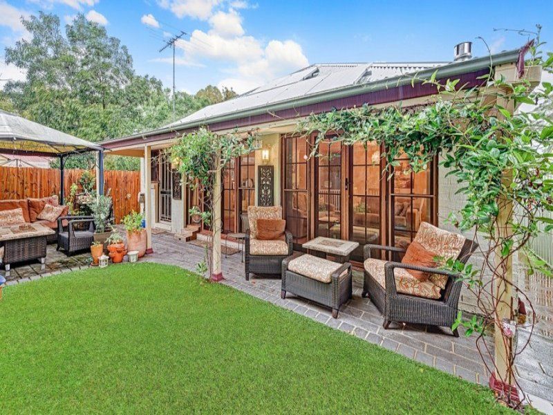 2/339 Windsor Street, Richmond - Thumbnail 2