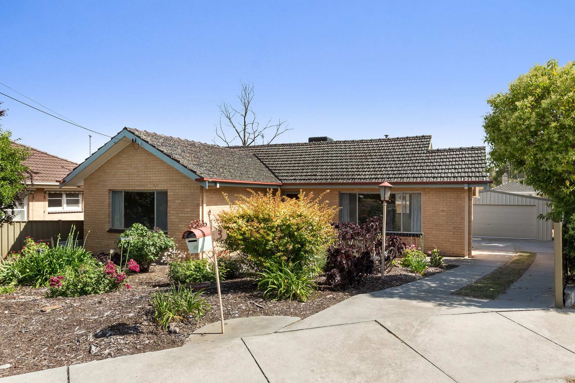 3 Cambrian Court, Flora Hill Dungey Carter Ketterer