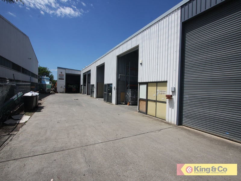 GREAT STARTER THEN GROW INTO OTHER SPACE