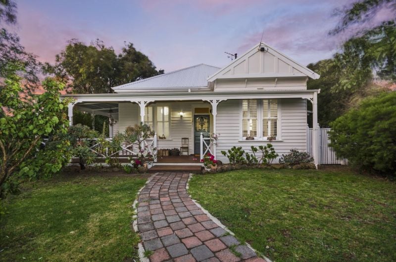 153 The Avenue Ocean Grove VIC, Ocean Grove - Thumbnail 2