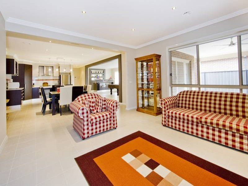 4 Niland Crescent, Point Cook - Thumbnail 7
