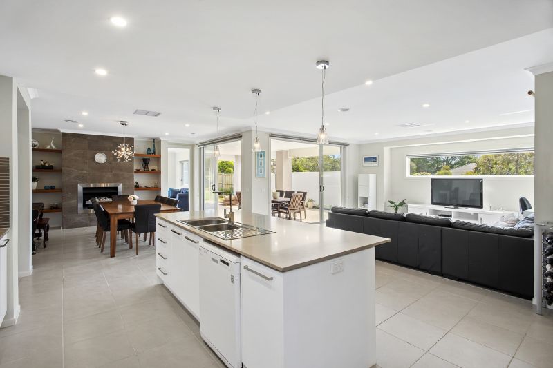 4 Centennial Boulevard, Curlewis