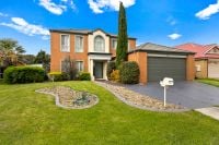 10 Shay Close, Narre Warren South VIC, Narre Warren South - Image 1