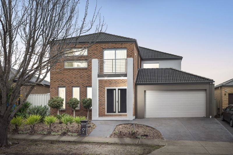 4 Carisbrook Street, Caroline Springs - Thumbnail 2