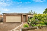 8 Red Robin Road, Truganina VIC, Truganina - Image 1