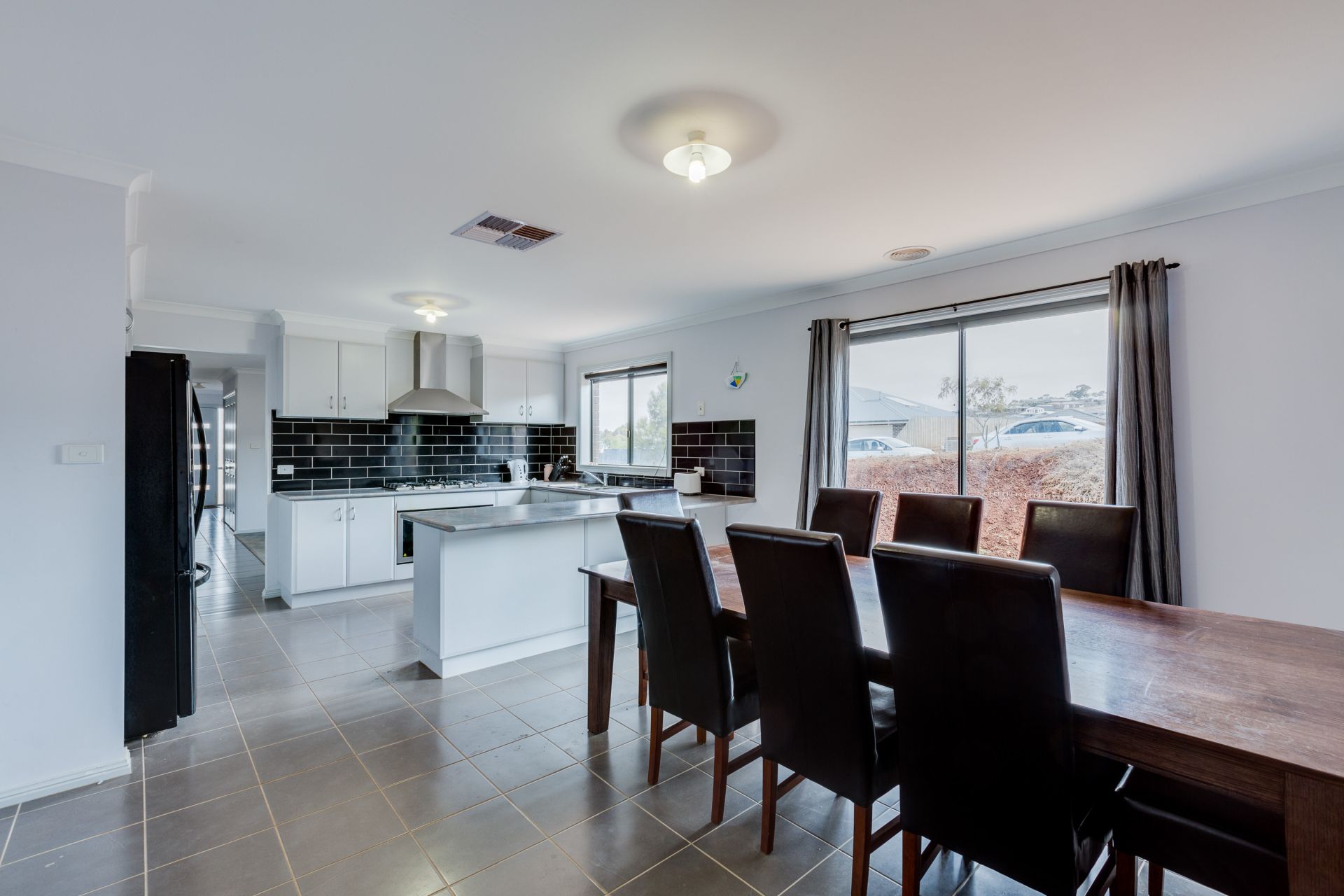 8 Light Close, Bacchus Marsh - Thumbnail 4