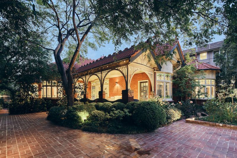 8a St Leonards Avenue, St Kilda